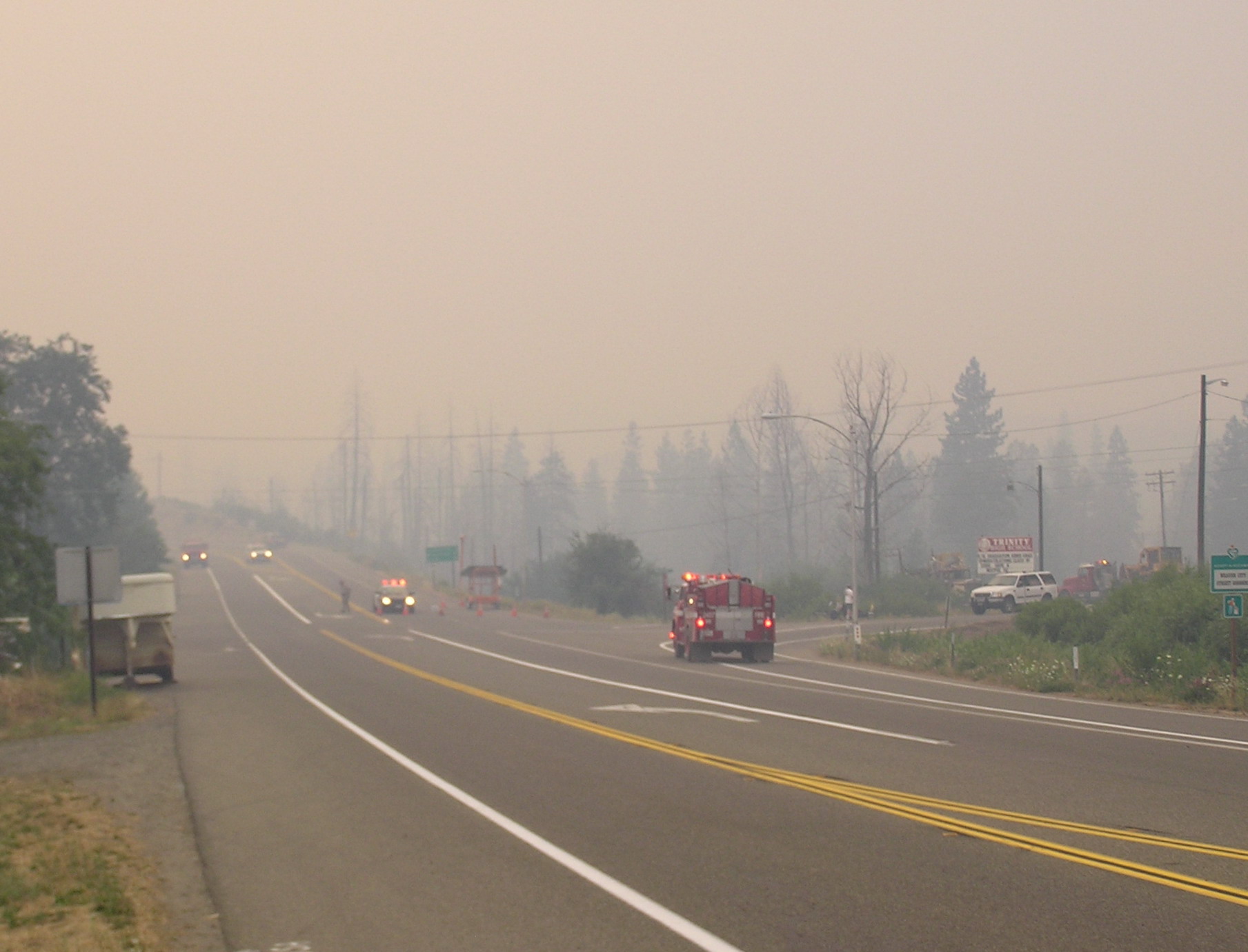 loading Gallery/Action//Junction Fire, july2006/fullsize/P3290134c.jpg... or select a thumbnail
